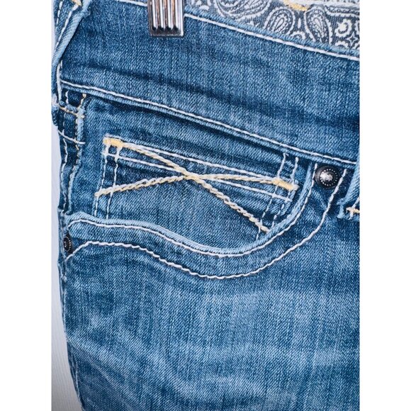 Ariat Bermuda Real Denim Stretch Shorts Cowgirl Blue Frayed Hem Casual Western - Picture 10 of 10